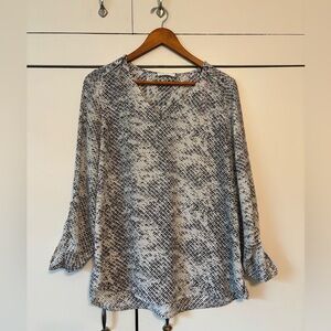 Dalia Blouse. Women’s size small. Black, white and grey.